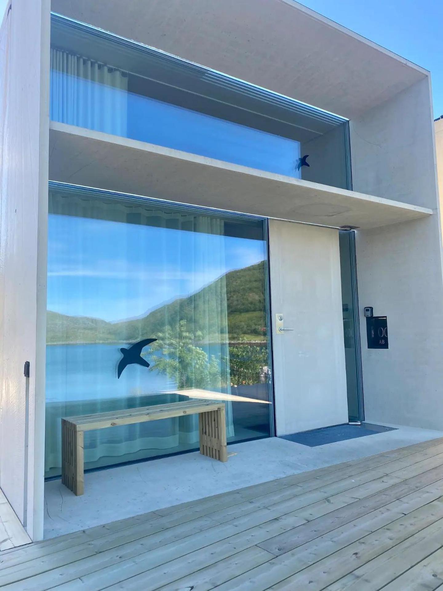 Oceanview Mini-House - Stunning Views Διαμέρισμα Ramberg Εξωτερικό φωτογραφία